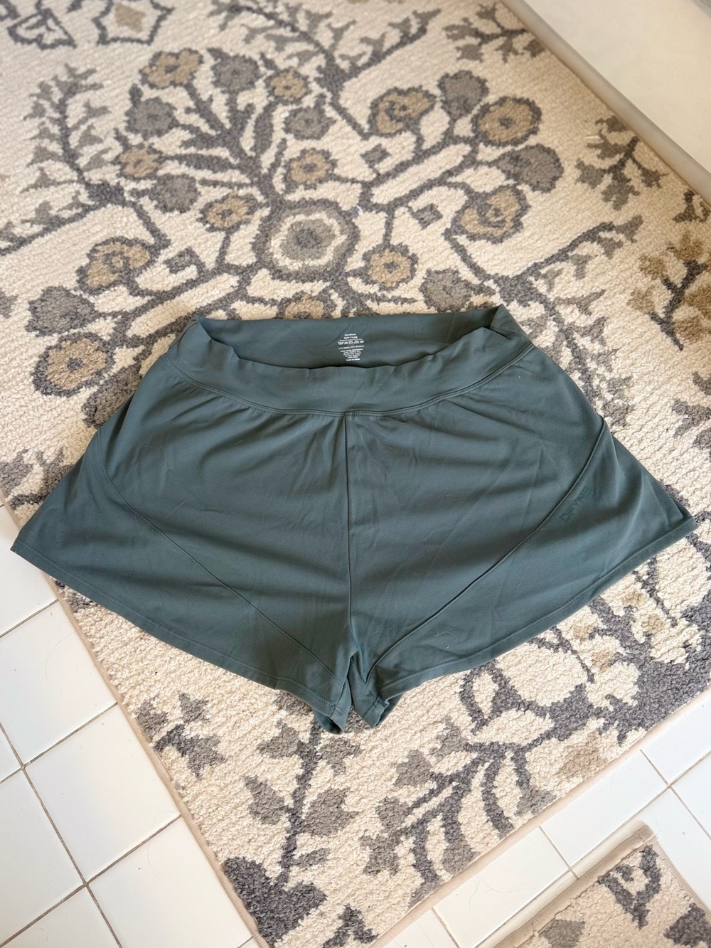 DFYNE Dynamic 4.5” Sage Shorts